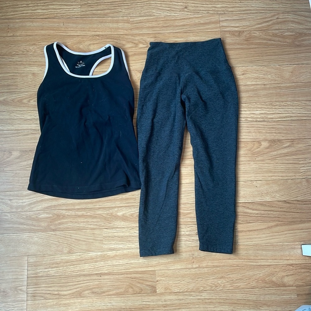 Beyond yoga workout tank top and leggings. Size S